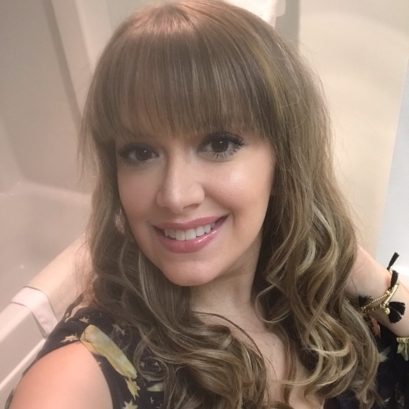 Meet your Posher, Kimberly - Picture 5 of 5